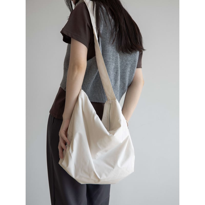 予約販売》light round shoulder bag/2colors_na0634 |