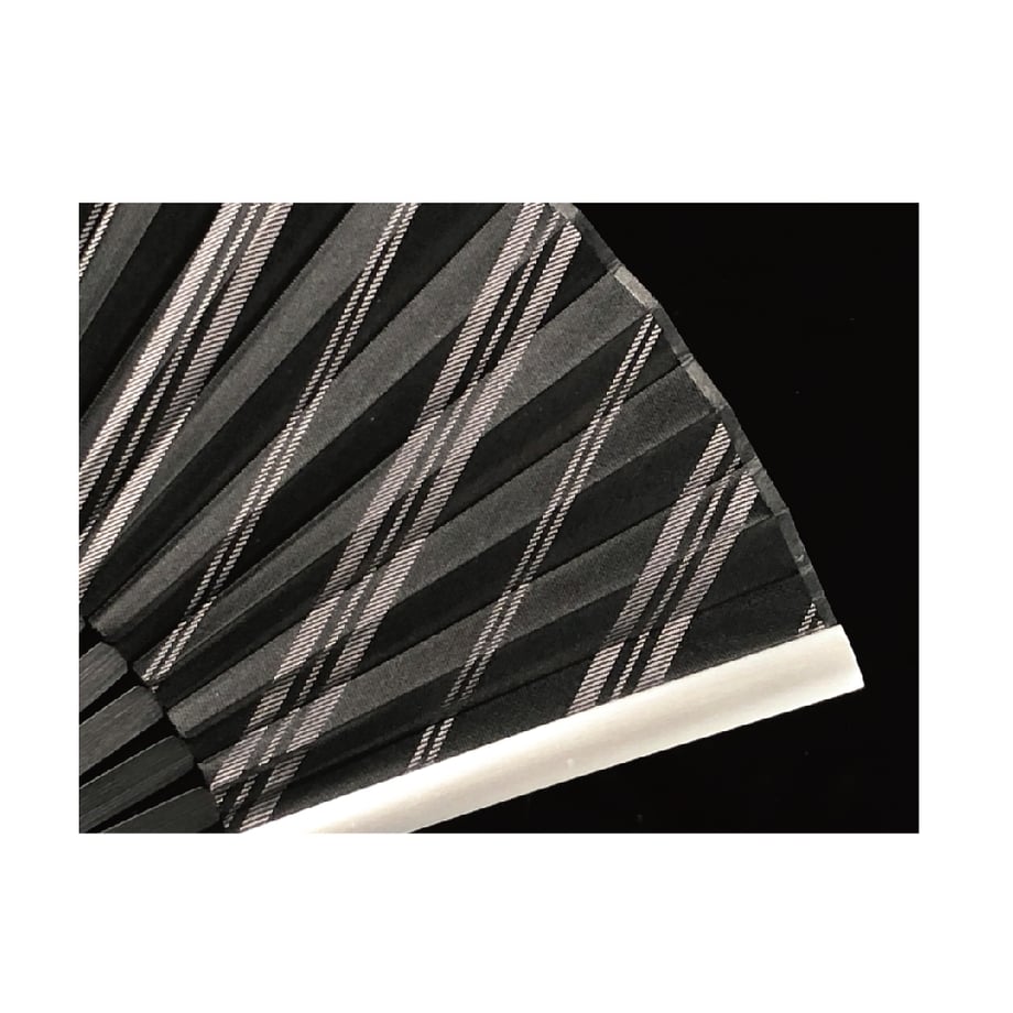 5de5f1605b18a50ac8f7f264