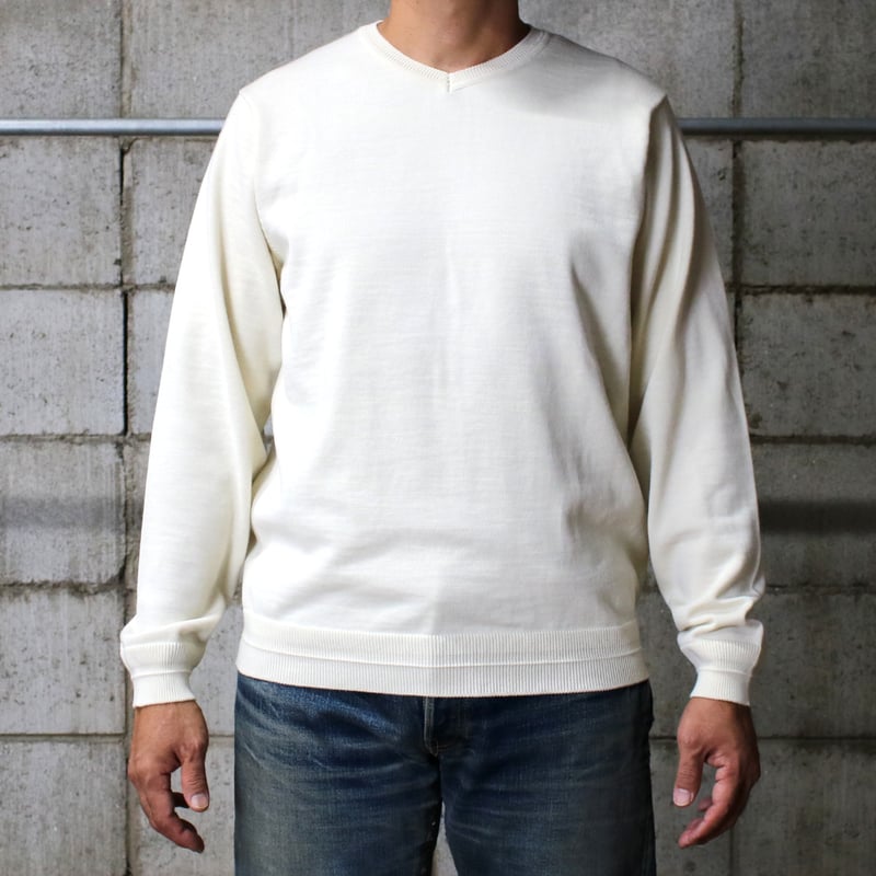 マホ　archivio セーター 38 ホワイト HOFI-046 18.5μmウール Vネックセーター：アイボリー | 東大阪繊維研究