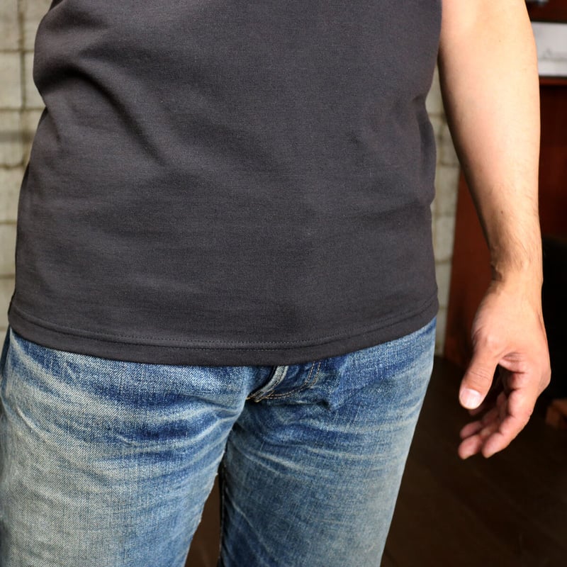 HOFI-015 インド超長綿 強撚Tシャツ：チャコール | 東大阪繊維研究所