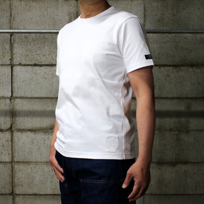 HOFI-021R-emb オーガニック超長綿 タック襟Tシャツ：ホワイト