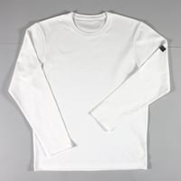 HOFI-023R-emb オーガニック超長綿 タック襟長袖Ｔシャツ：ホワイト （撚糸機 ホワイト刺繍）