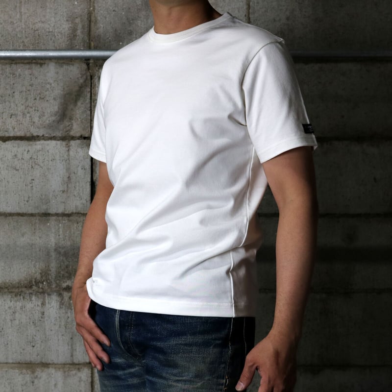 HOFI-021R オーガニック超長綿 タック襟Tシャツ：ホワイト | 東大阪