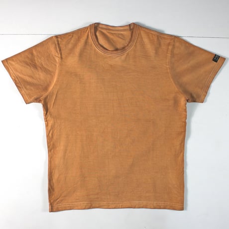 HOFI-021-KD [ 柿渋染 ] オーガニック超長綿 タック襟Ｔシャツ：渋茶色