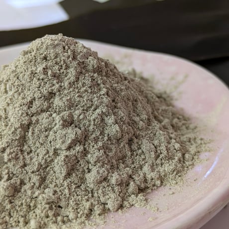 ＊[１８]有機あーもんど、くるみ，れーずん,⋆昆布末50g入り。＊モンゴル岩塩50g(天然天日干し、ミネラルいっぱい！)＊無添加炒り大豆100gx2袋
