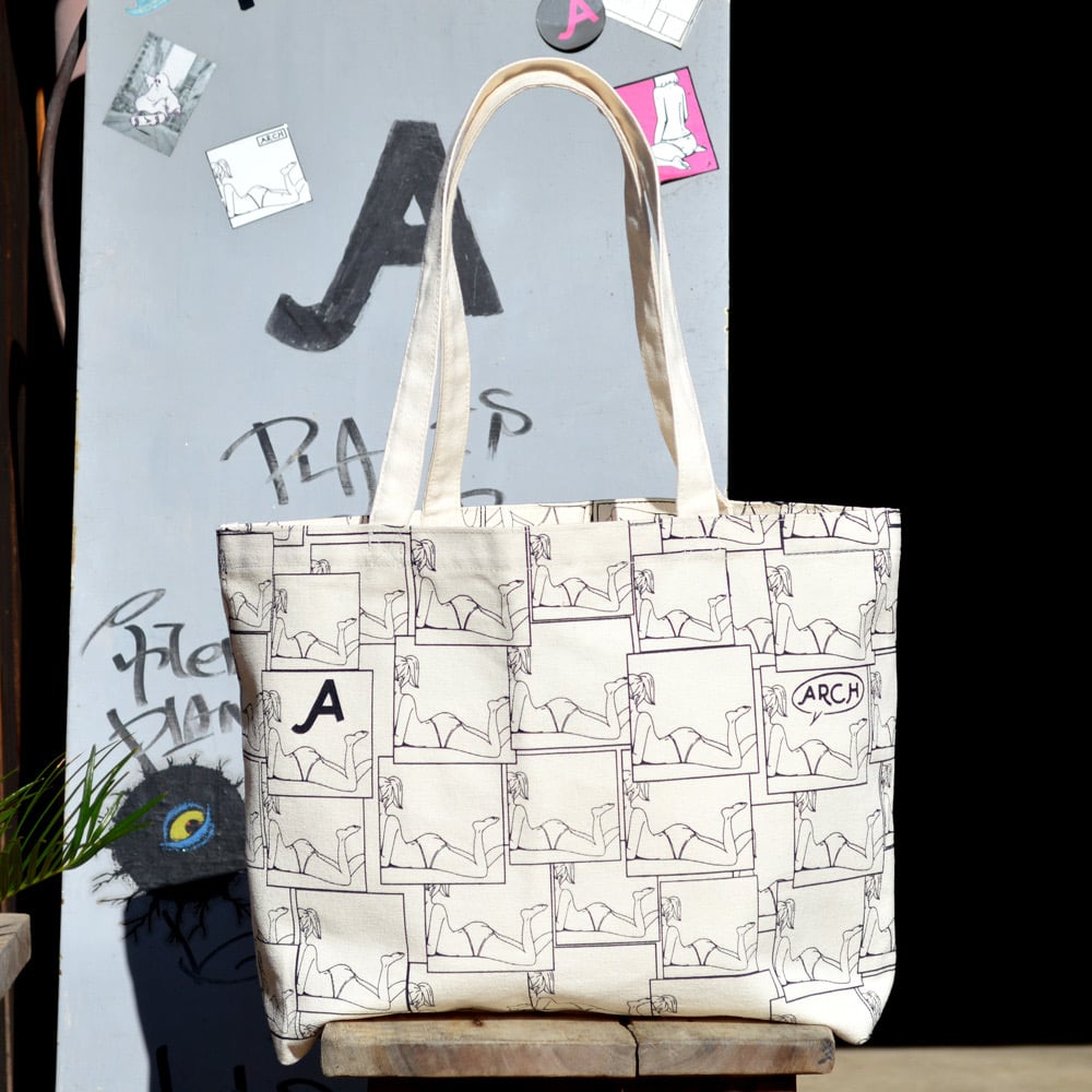 注目ショップ NEPENTHES 24AW アンライクリー ネペンテス Unlikely x 貯め バッグ