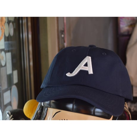 【アパレル】A-PLANTS 刺繍CAP　ネイビーボディ ホワイト刺繍
