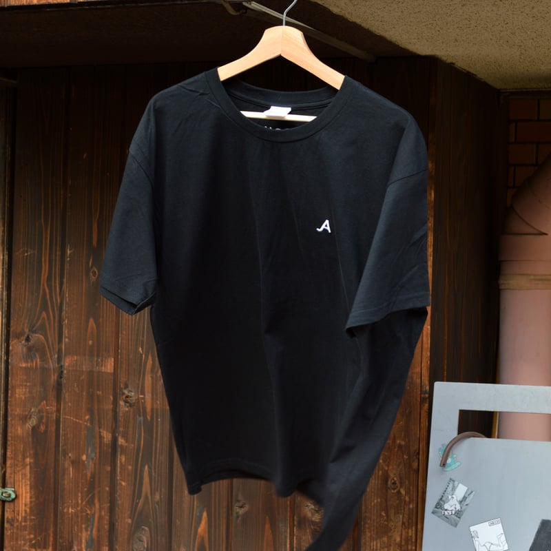 アパレル】A-PLANTS 刺繍 Tシャツ ＜ブラックボディ/ホワイト