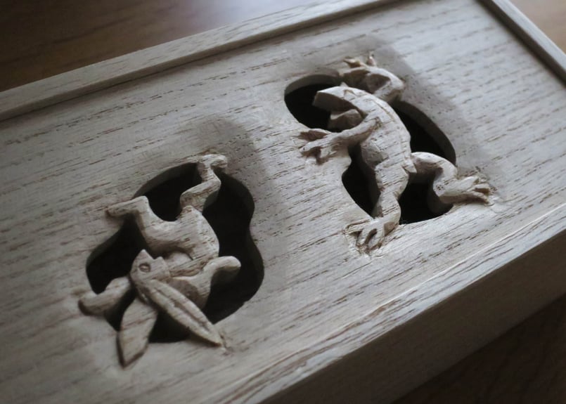 欄間木製 彫刻入り装飾品