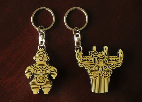 DOGUFUE　縄文土器や土偶をモチーフにした防災笛のアクセサリー