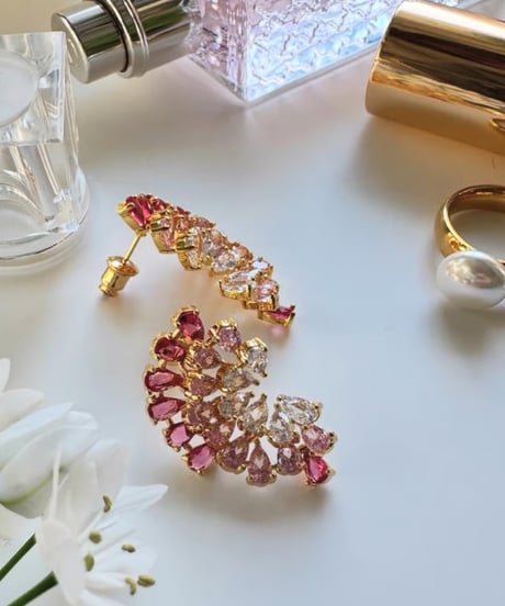 ジルコニア　グラデーションピアス