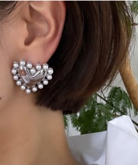 パールフレームハートピアス　ゴールドandシルバー