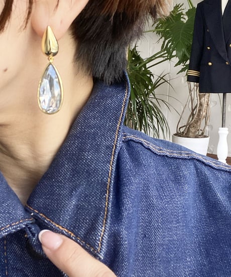 アシンメトリー立体ドロップピアス