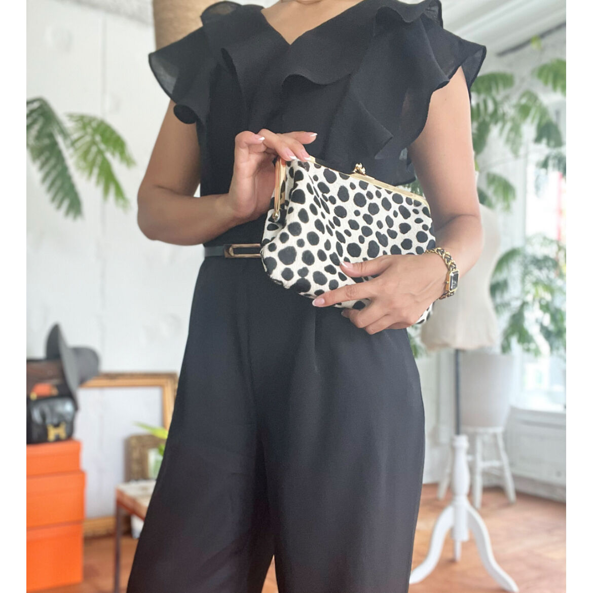 MACHATT フリル付きブラックジャンプスーツ