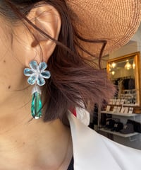 ジルコニアフラワーピアス
