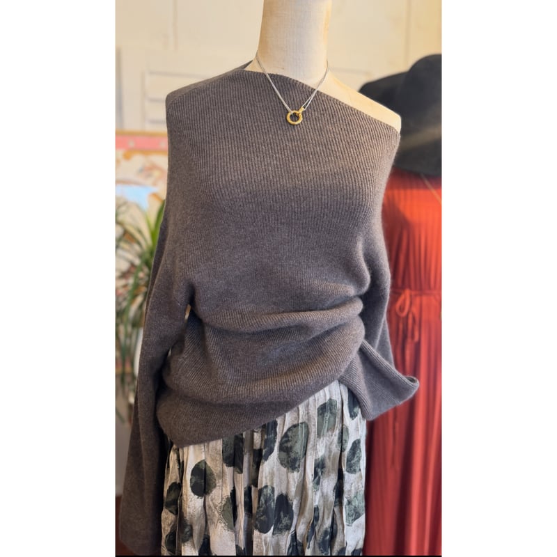 ウール♡カシミア アシンメトリーニット | mamaguitar