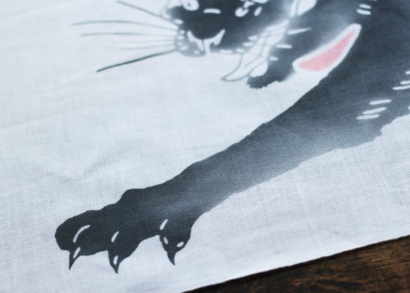 新江戸染謹製 干支てぬぐい「猫に鈴つけちゃった」 | SHINEDOZOME