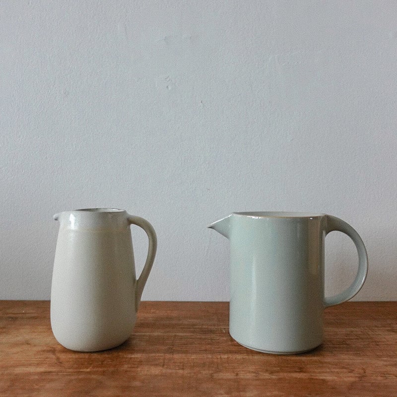 陶器ピッチャーと陶器ティーポット | marque