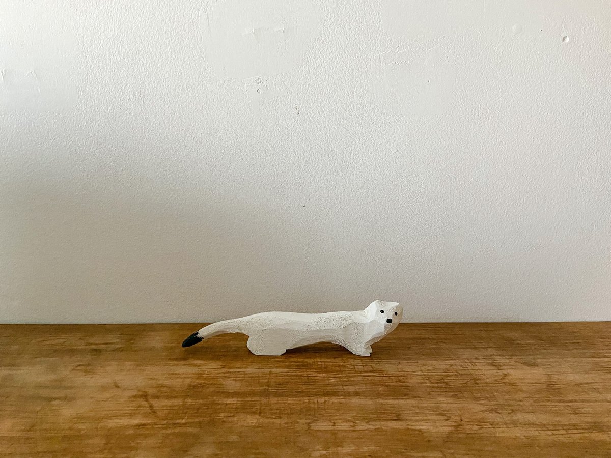 木彫りの白イタチ | marque