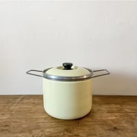 レモンカラーの鍋(ポルトガル)