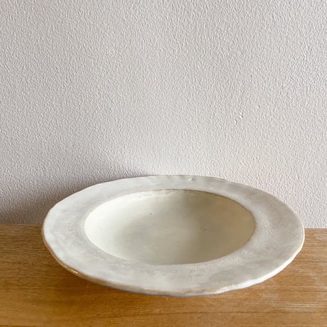 陶器の丸皿