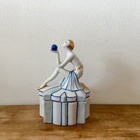 陶器ケース(女性)