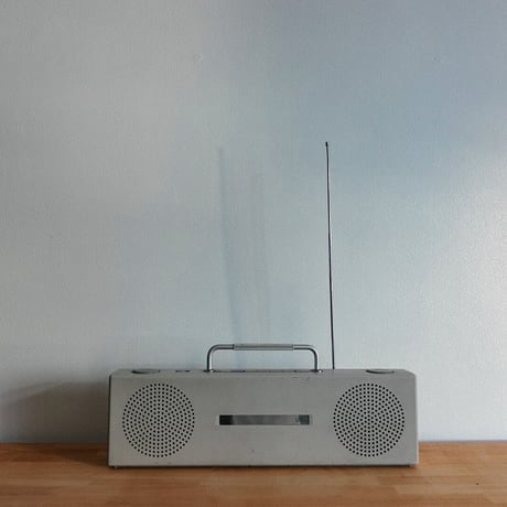携帯用ラジオCDプレーヤー