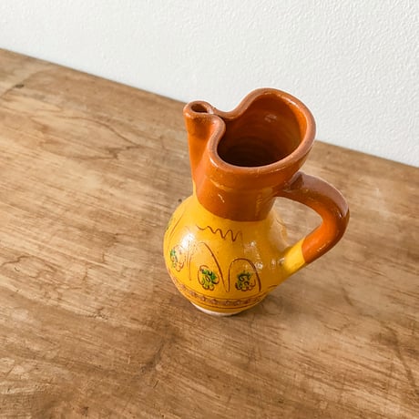陶器のミニピッチャー茶