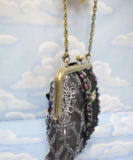 kki.2086　レースと髑髏のがま口クラッチBAG。