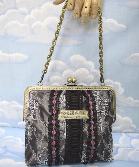 kki.2086　レースと髑髏のがま口クラッチBAG。