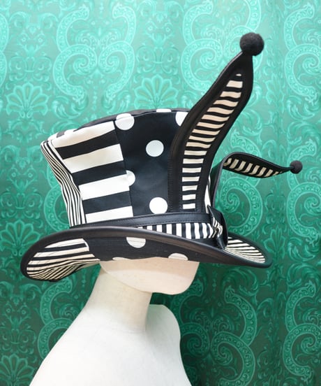 kki.2729　Monochrome Labyrinth Rabbit グラモフォンシルクHAT。