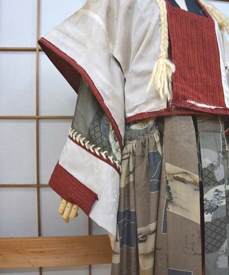 kki.2612　【KIMONO Custom】kirippanasi童羽織り。