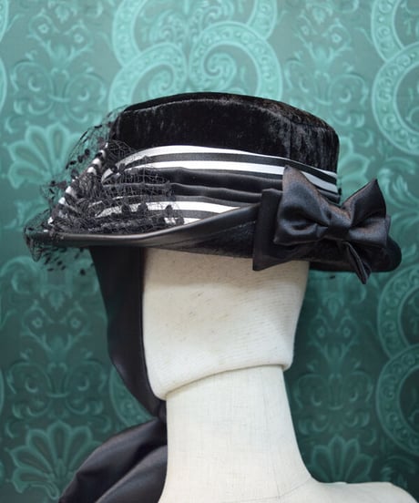 kki.2507　モノクロフレームベールドレスHAT。
