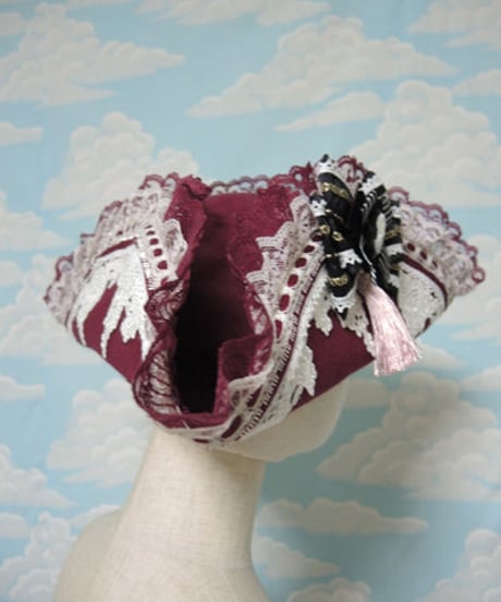 kki.1897　クラシカルカメオトライコーンHAT。