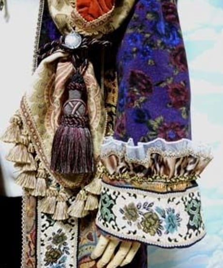 kki.1850　古の魔法使いのローブ。