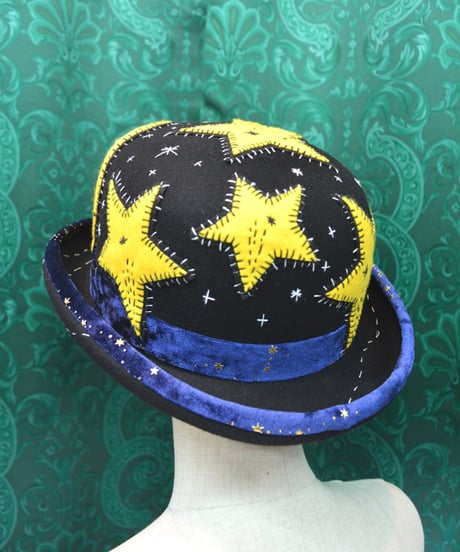 kki.2635　月と星の刺繍ボーラーHAT。