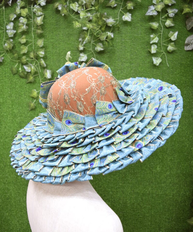 ★孔雀★ 日本画 熊斐銘 孔雀図 掛軸 肉筆 絹本 時代箱付 古美術 4C06-11