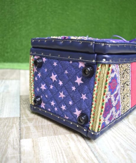 kki.2356　ヴィンテージサーカスヴァンパイアコフィンBOX。