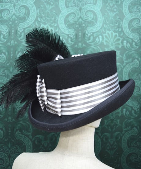 kki.2461　モノクロ世界に十字架をHAT。