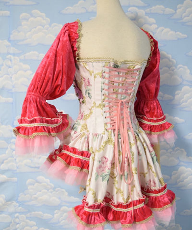 kki.1973 シュガースイーツコルセットドレス。パニエ、スカート