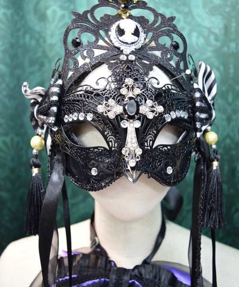 美品　箱付 Baccarat バカラ 仮面舞踏会 マスカレード ピエロ kki.2394 悪魔と天使の夜会仮面舞踏会Set。 | 危機裸裸商店WEBSHOP
