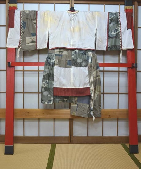 kki.2612　【KIMONO Custom】kirippanasi童羽織り。