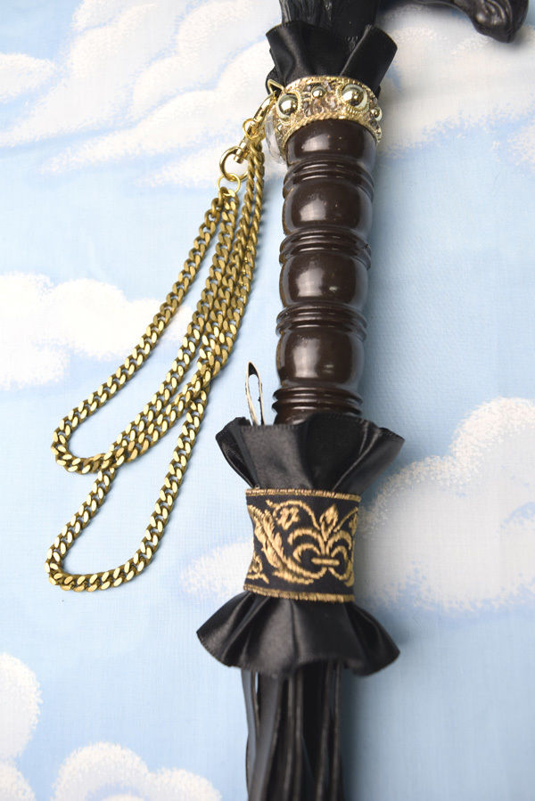 kki.2102 ブラックホースクリスタルバラ鞭。 | 危機裸裸商店WEBSHOP