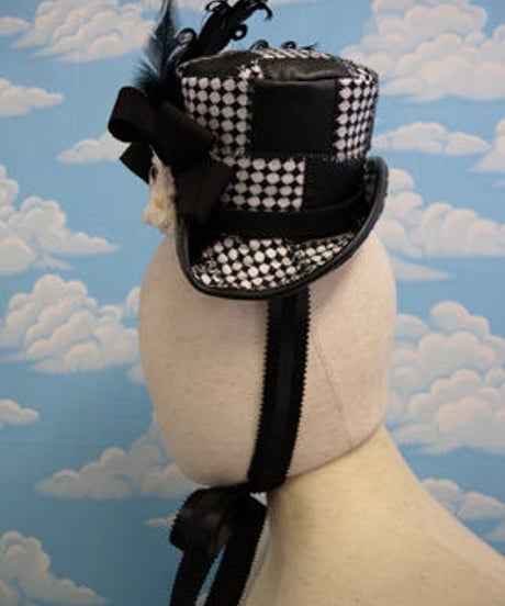 kki.1387　　ダイアチェックとネズミのパッチワークミニシルクHAT 。