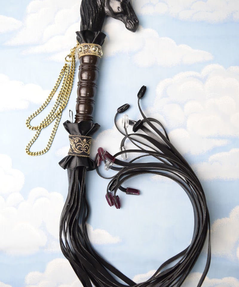 kki.2102 ブラックホースクリスタルバラ鞭。 | 危機裸裸商店WEBSHOP