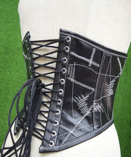 kki.2327　TSUGIHAGI Stitch ウエストコルセット。