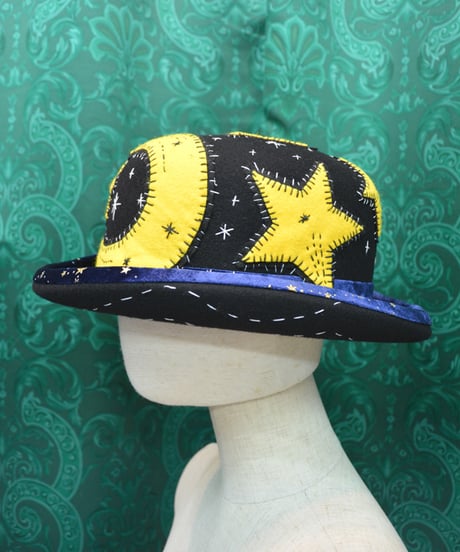 kki.2635　月と星の刺繍ボーラーHAT。