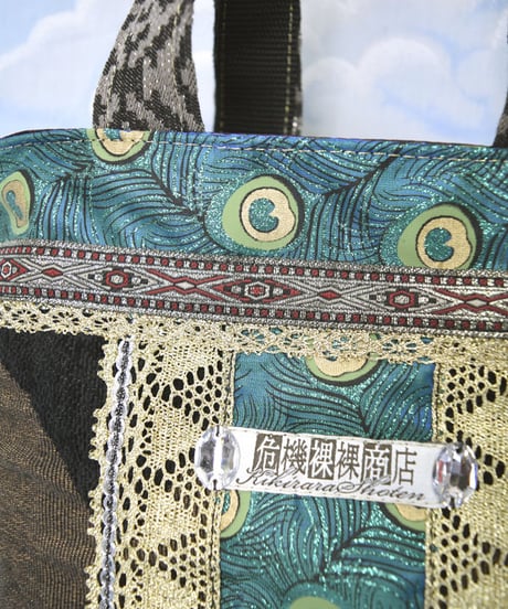 kki.2164　十字架と蜂のミニBAG。＜ブラック＞