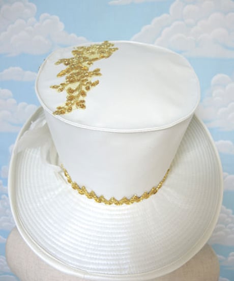 kki.1942　ゴールド＆ホワイト モチーフレースの編み上げHAT。