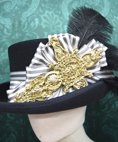 kki.2461　モノクロ世界に十字架をHAT。